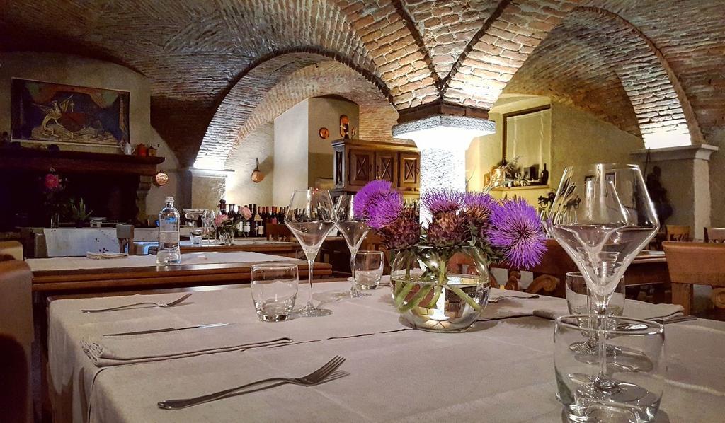 A' La Table Du Sommelier Chambres D Hotes & Restaurant Saint-Vincent Exterior foto